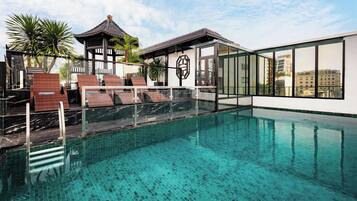 Piscine extérieure