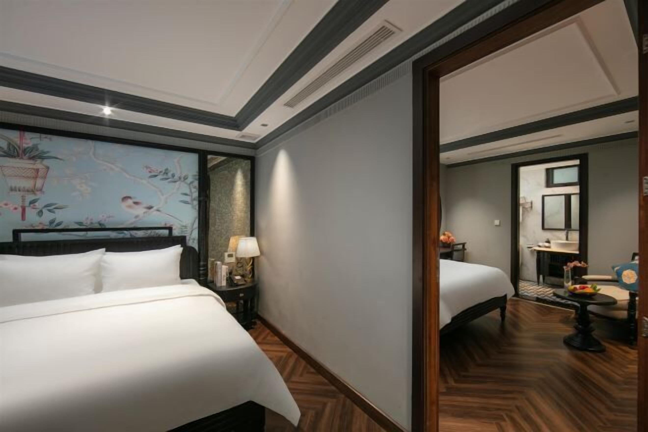 Minibar, caja fuerte, escritorio y espacio para trabajar con un portátil