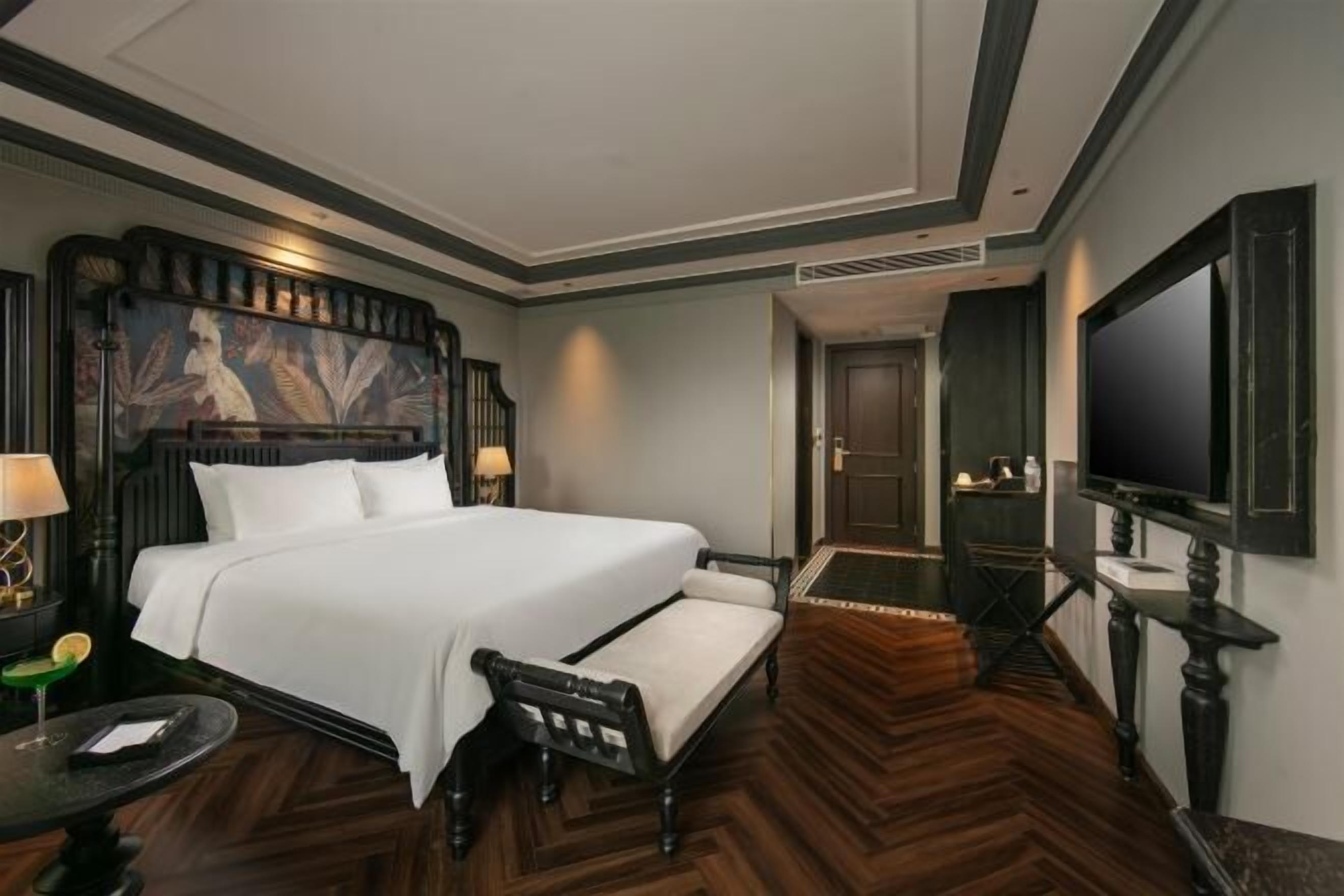 Minibar, caja fuerte, escritorio y espacio para trabajar con un portátil