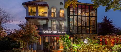 Majoituspaikan julkisivu