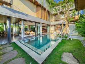 Pool - Narawangsa Villa | 4br | Rooftop West Coast View (Kerobokan)
