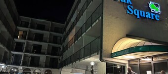 Cozy New Listing! 1-bedroom condo, in charming downtown Gatlinburg! Remodeled!!!