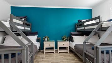 4 Schlafzimmer, Bügeleisen/Bügelbrett, Reisekinderbett, kostenloses WLAN