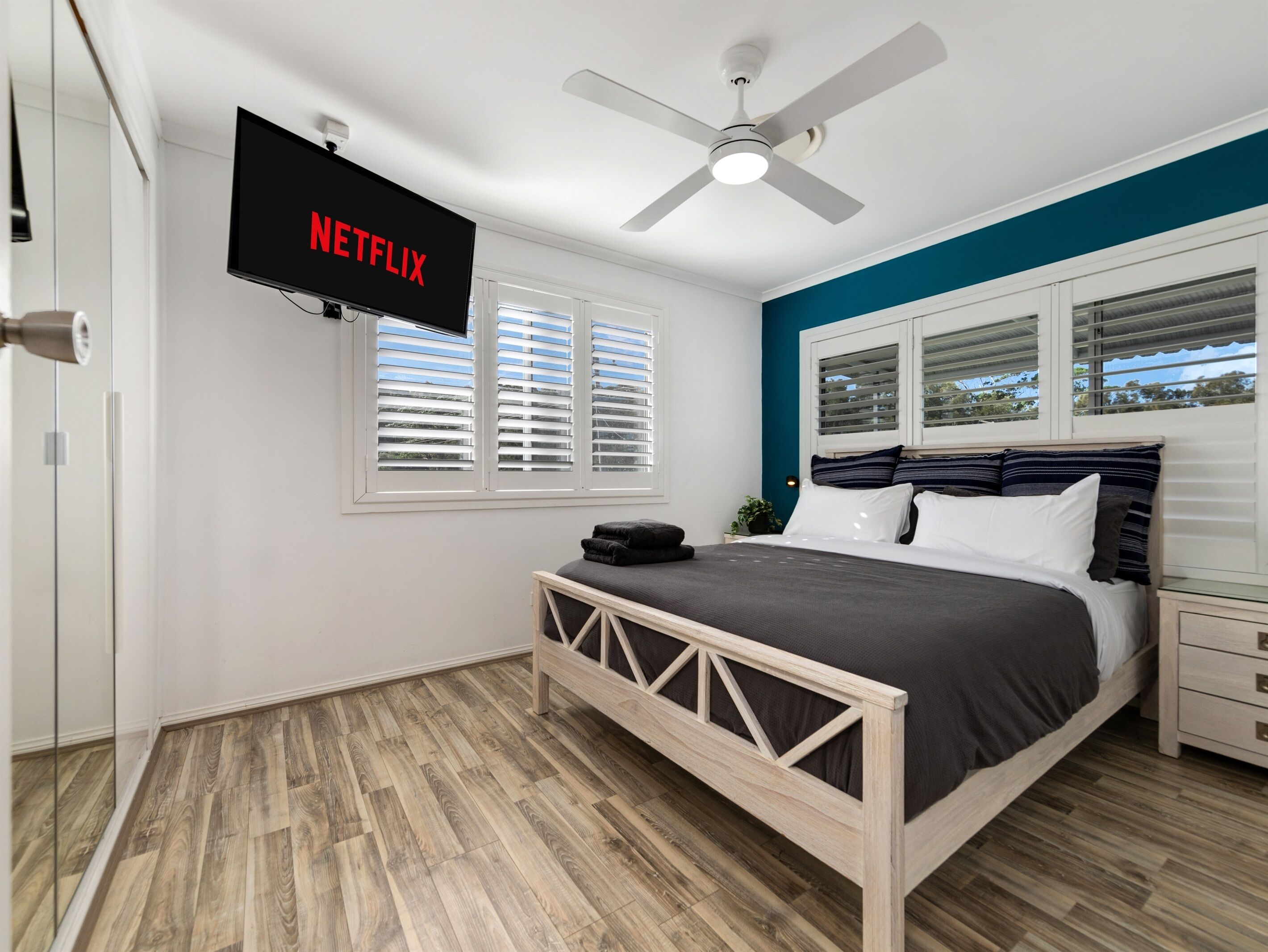 4 bedrooms, iron/ironing board, travel crib, free WiFi