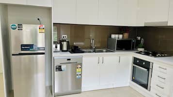 Microwave, oven, stovetop, dishwasher