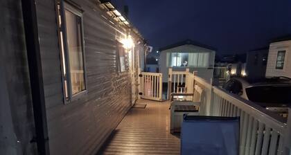Six Berth- Pet Friendly please ask ,Free WiFi ,Private secure decking,- Sea front with amazing views, Not to be missed