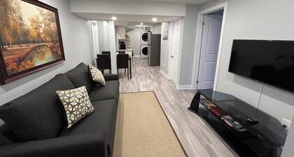 Whitby Gateway - 2BR 3BD 2WR Kitchen Laundry