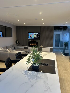 Interior - Croke Park, 3-Beds ,1 pullout bed , SLEEPS 8 (Dublin)