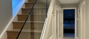 Croke Park, 3-Beds ,1 pullout bed , SLEEPS 8