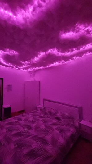 3 bedrooms, free WiFi, bed sheets - 12A03 The magic house (Avilés)