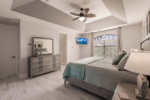 4 室のベッドルーム、アイロン / アイロン台、WiFi、ベッドシーツ