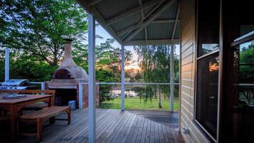 Deluxe House | Terrace/patio