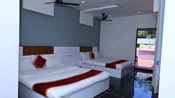 1 habitación, ropa de cama de alta calidad, escritorio y wifi gratis