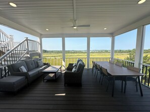 Dining - Water Views All Around w/Rooftop Deck I Steps to Beach I Elevator I Pet Friendly (Milton)
