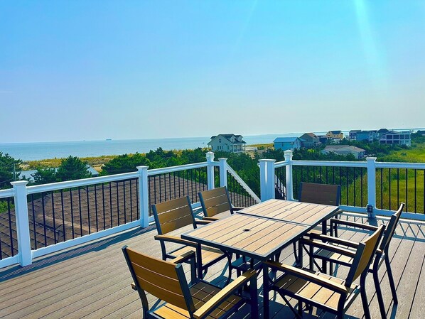 Outdoor dining - Water Views All Around w/Rooftop Deck I Steps to Beach I Elevator I Pet Friendly (Milton)