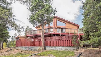 Cabin, 3 Bedrooms | Exterior