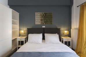 1 bedroom, in-room safe, iron/ironing board