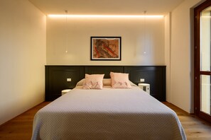 2 bedrooms, iron/ironing board, WiFi, bed sheets - Anise with Terrace (Montalcino)
