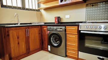 Apartemen Klasik, 2 kamar tidur, dapur kecil | Dapur pribadi