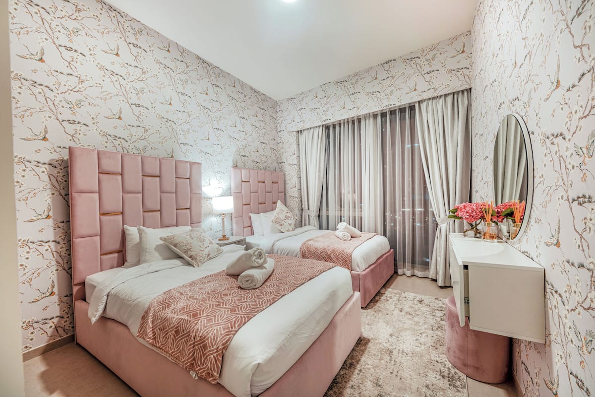2 bedrooms, iron/ironing board, free WiFi