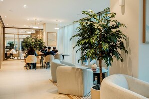 Business center - One Lux Stay Grande Signature Residences (Dubai)
