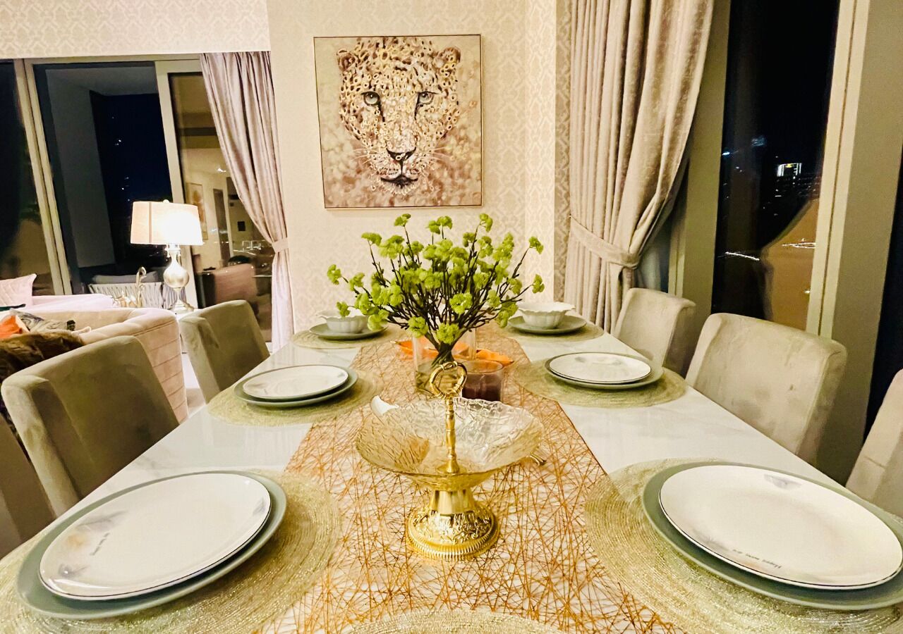 Makan di kamar
