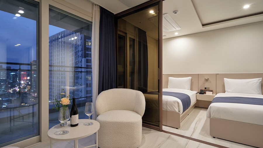 HOTEL THE BOTANIK SEWOON MYEONGDONG