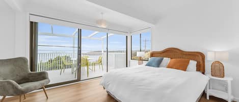 2 bedrooms, iron/ironing board, WiFi