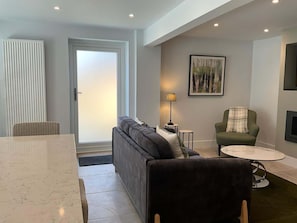 TV, fireplace, stereo, offices