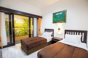 مكتب وواي فاي مجانًا وملاءات أسرّة