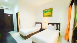 Superior Twin Room | Desk, WiFi (free), bed sheets - Eco Boo Boo - Green Genesis (Jimbaran)