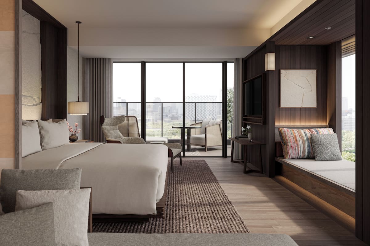 Frette Italian sheets, premium bedding, free minibar items, in-room safe