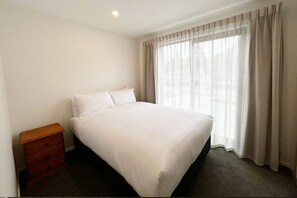 3 bedrooms, WiFi, bed sheets - 3-bedroom Coronet Peak Villas by Swiss-Belresort (Queenstown)