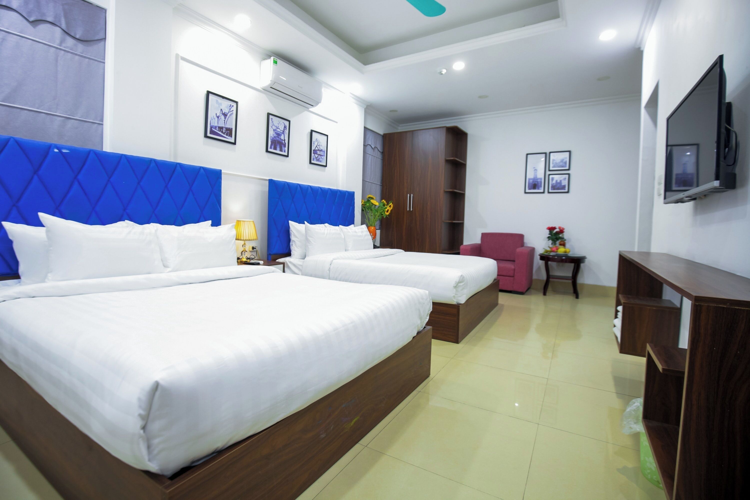 Photo - Hanoi Shining House