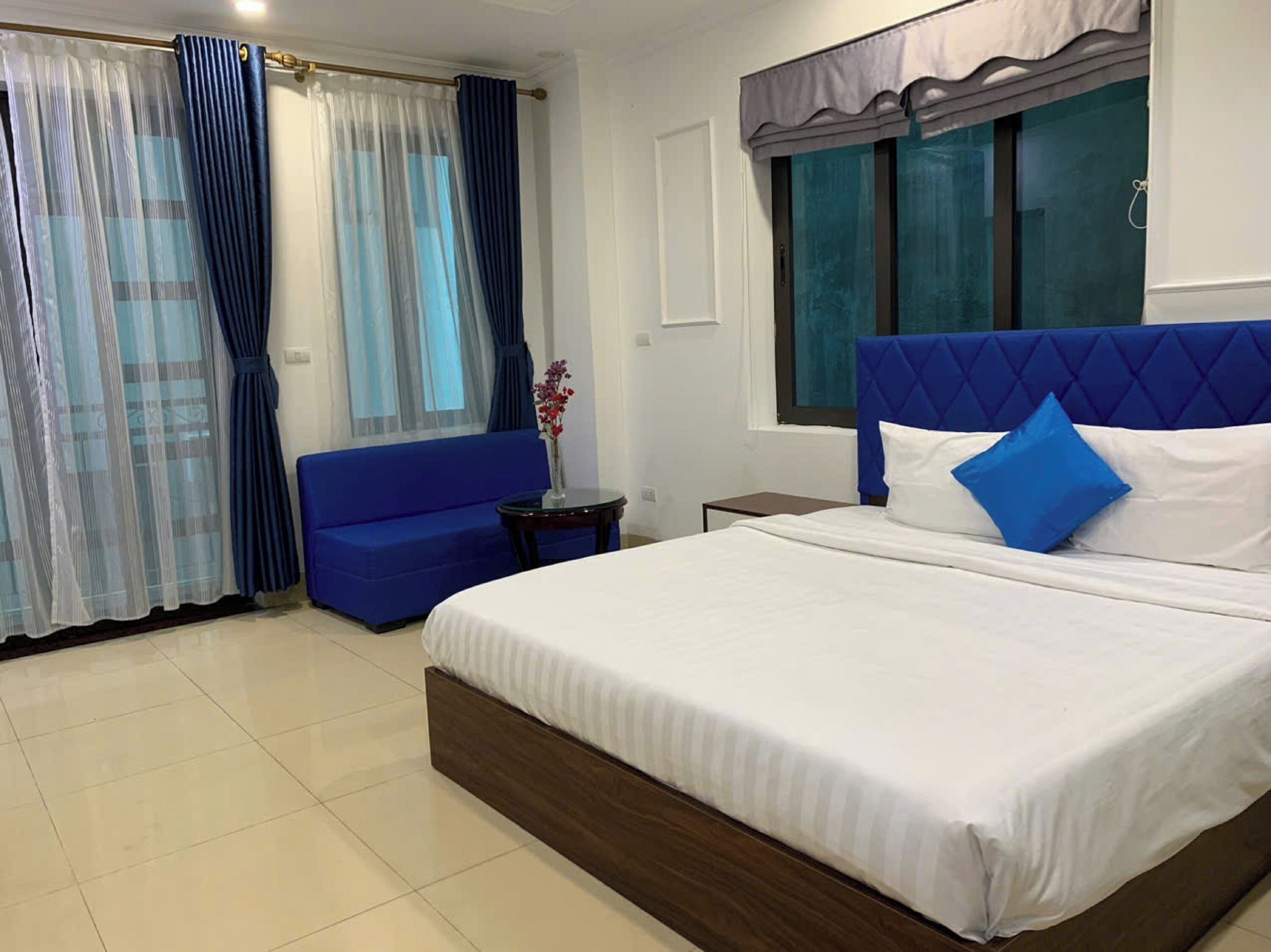 Photo - Hanoi Shining House