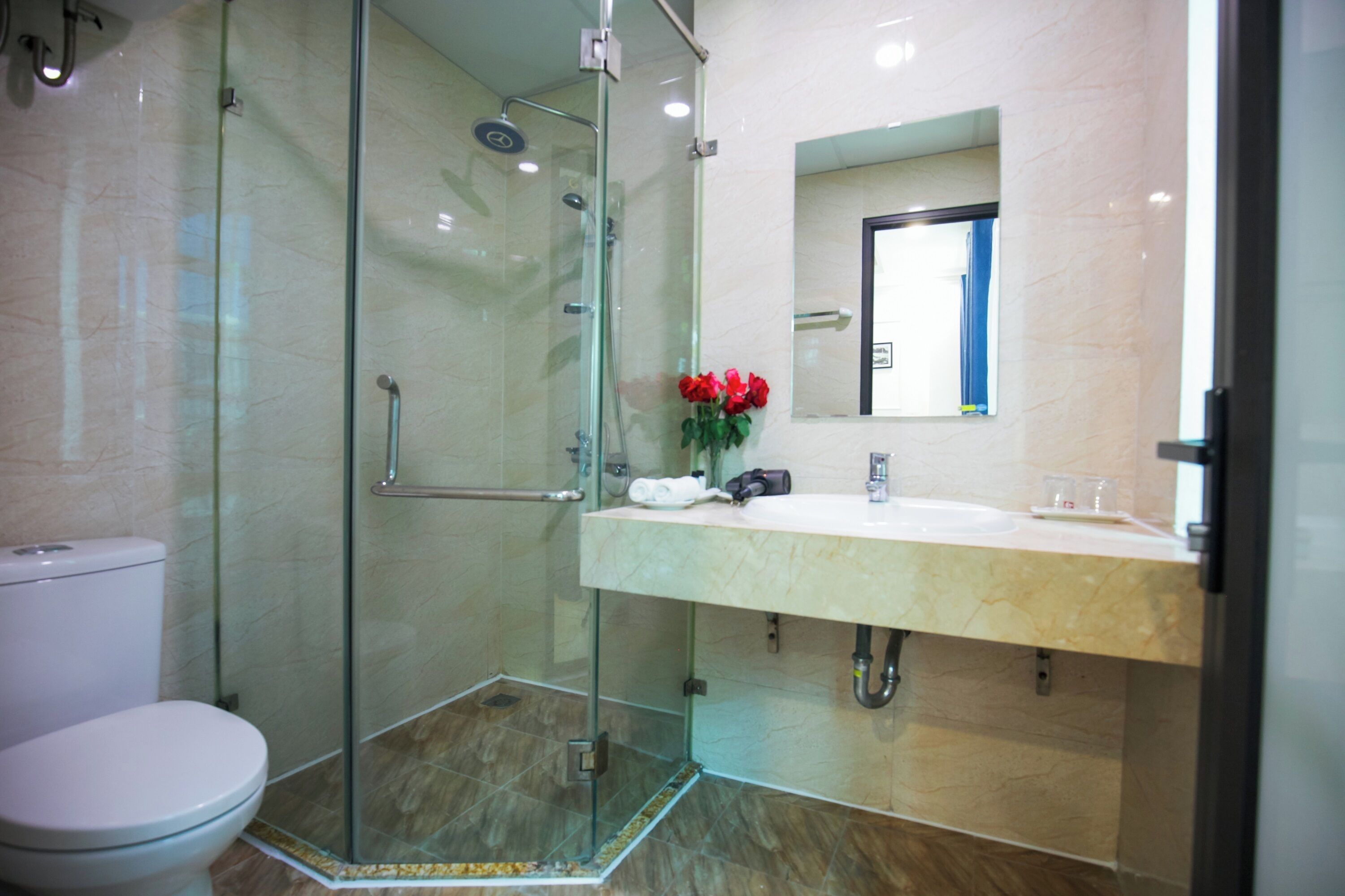 Photo - Hanoi Shining House