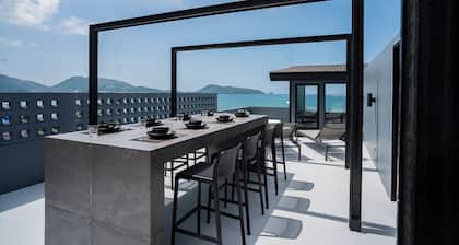 3 Double U - Kalim Sea View