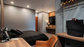 3 bedrooms, desk, laptop workspace, free WiFi