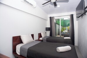 5 bedrooms, in-room safe, free WiFi, bed sheets