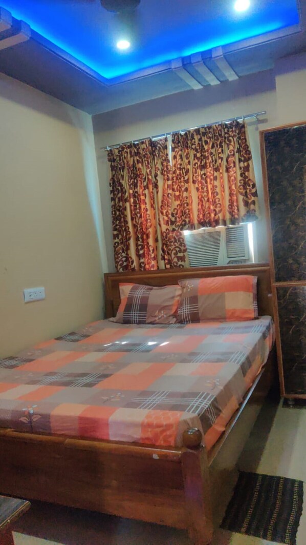 Phòng đôi Deluxe, quang cảnh thành phố | Truy cập Internet không dây miễn phí, bộ trải giường