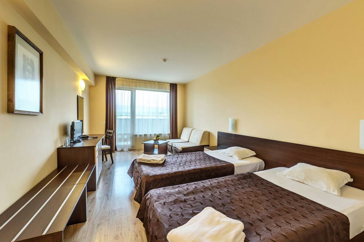 Kamar Double Comfort, balkon, pemandangan gunung | Meja kerja, ruang kerja ramah laptop, dan kedap suara