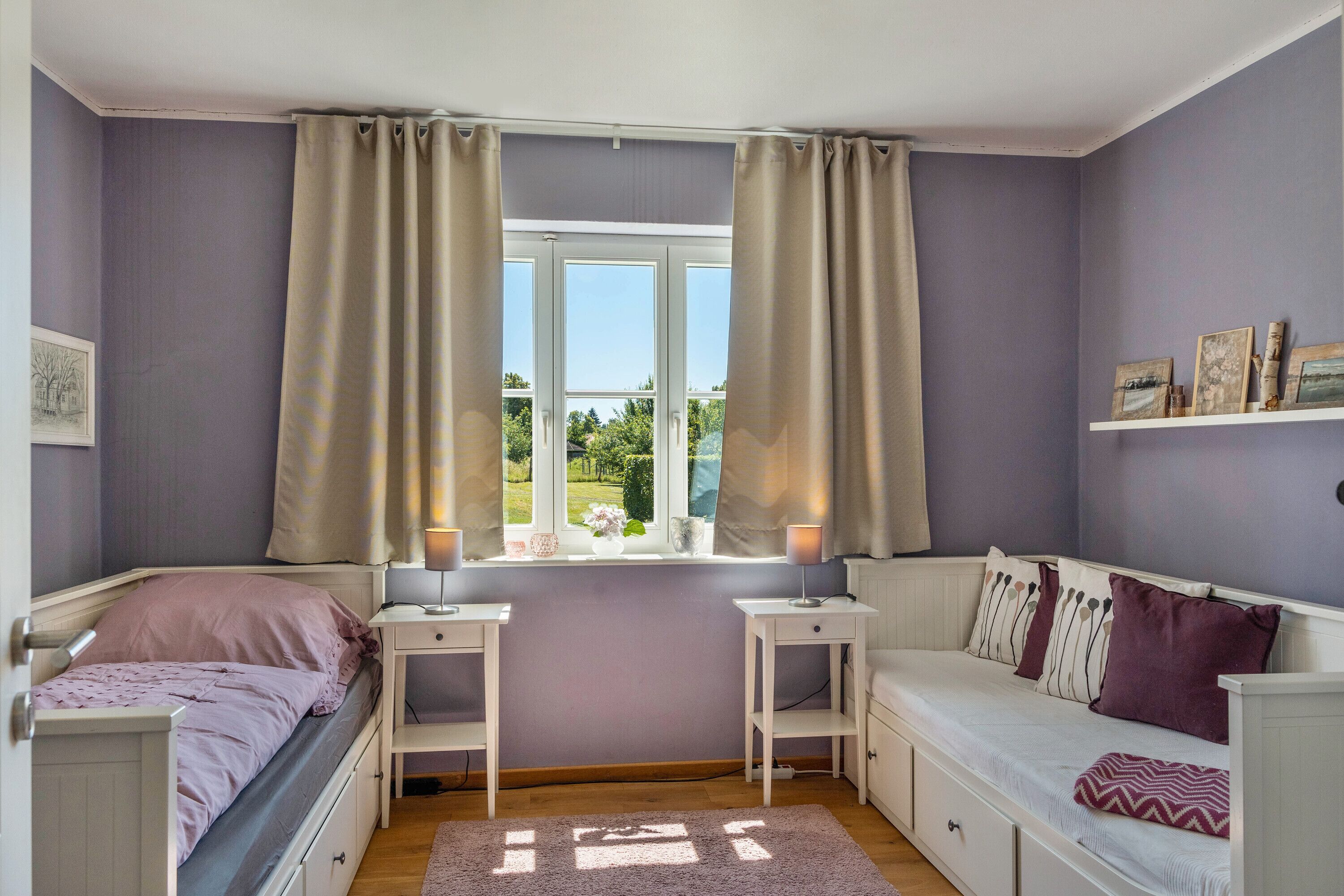 2 slaapkamers, een strijkplank/strijkijzer, gratis wifi, beddengoed