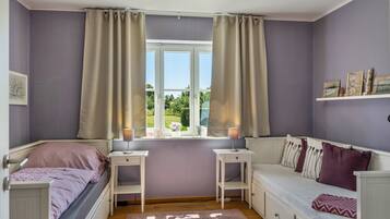 2 chambres, fer et planche à repasser, accès au Wi-Fi (inclus)