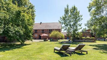 Jardines del alojamiento