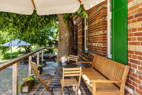 Holiday Home 'Der Flusshof, Ferienhaus' with Shared Terrace, Shared Garden and Wi-Fi