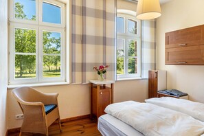 7 bedrooms, free WiFi, bed sheets