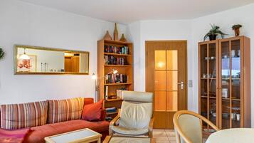 Tv, dvd-spelare och en stereo