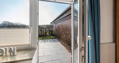 Apartment 'Ferienwohnung - Groß' with Shared Garden and Wi-Fi