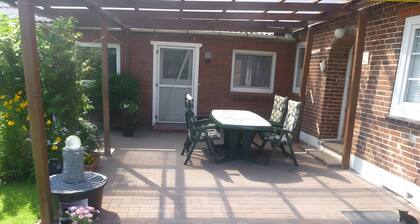 Ferienwohnung - Klein" mit Gemeinschaftsgarten und Wi-Fi