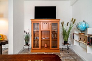 Interior - Apartment 'Appartement Onkel Fritz' with Shared Garden (Mirow)